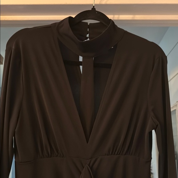 VENUS - BLACK DRAMATIC TEA- FRONT LENGTH MAXI WITH CENTER RUFFLE HIGH LOW DRESS - Picture 5 of 6